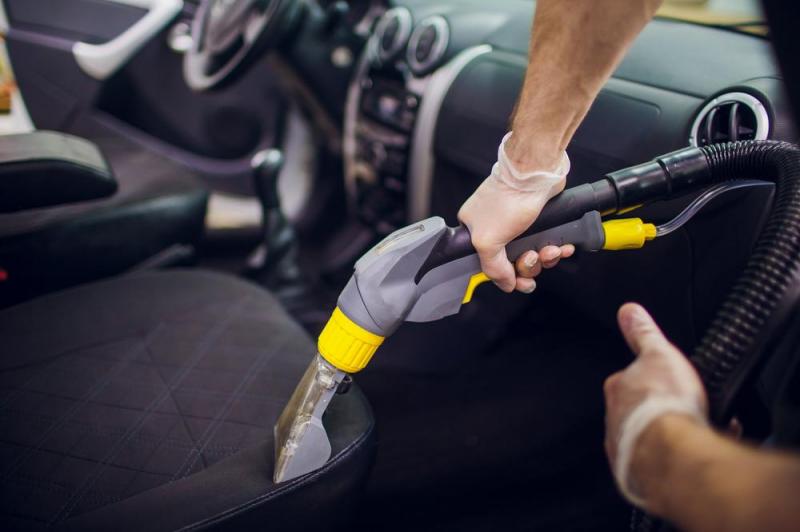 Nettoyage de la moquette auto, quelles m&eacute;thodes privil&eacute;gier ?